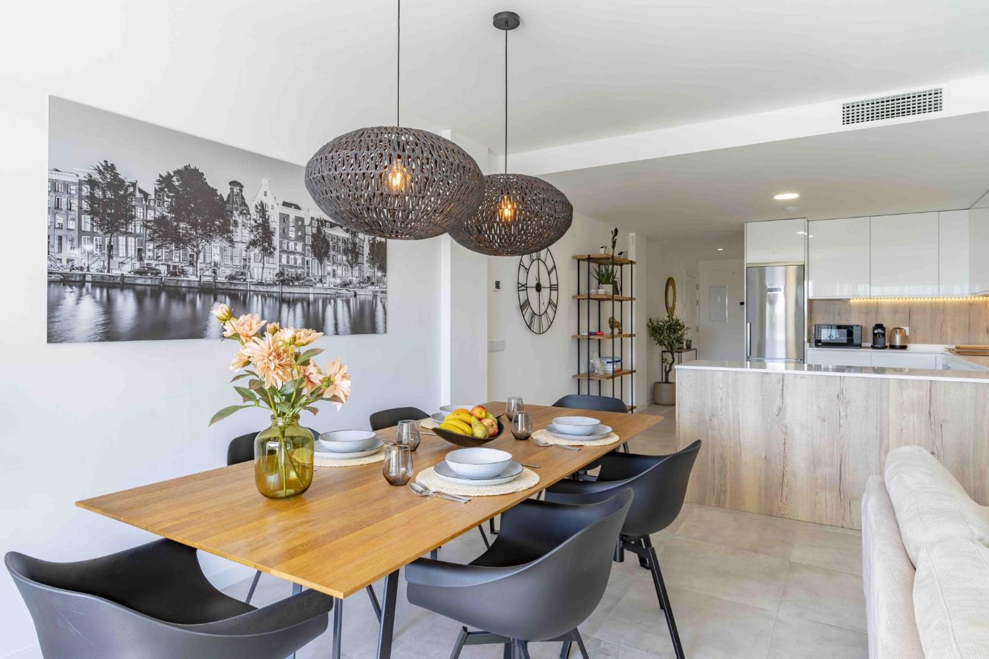 Charming 3 Bedroom In Close To The Sea