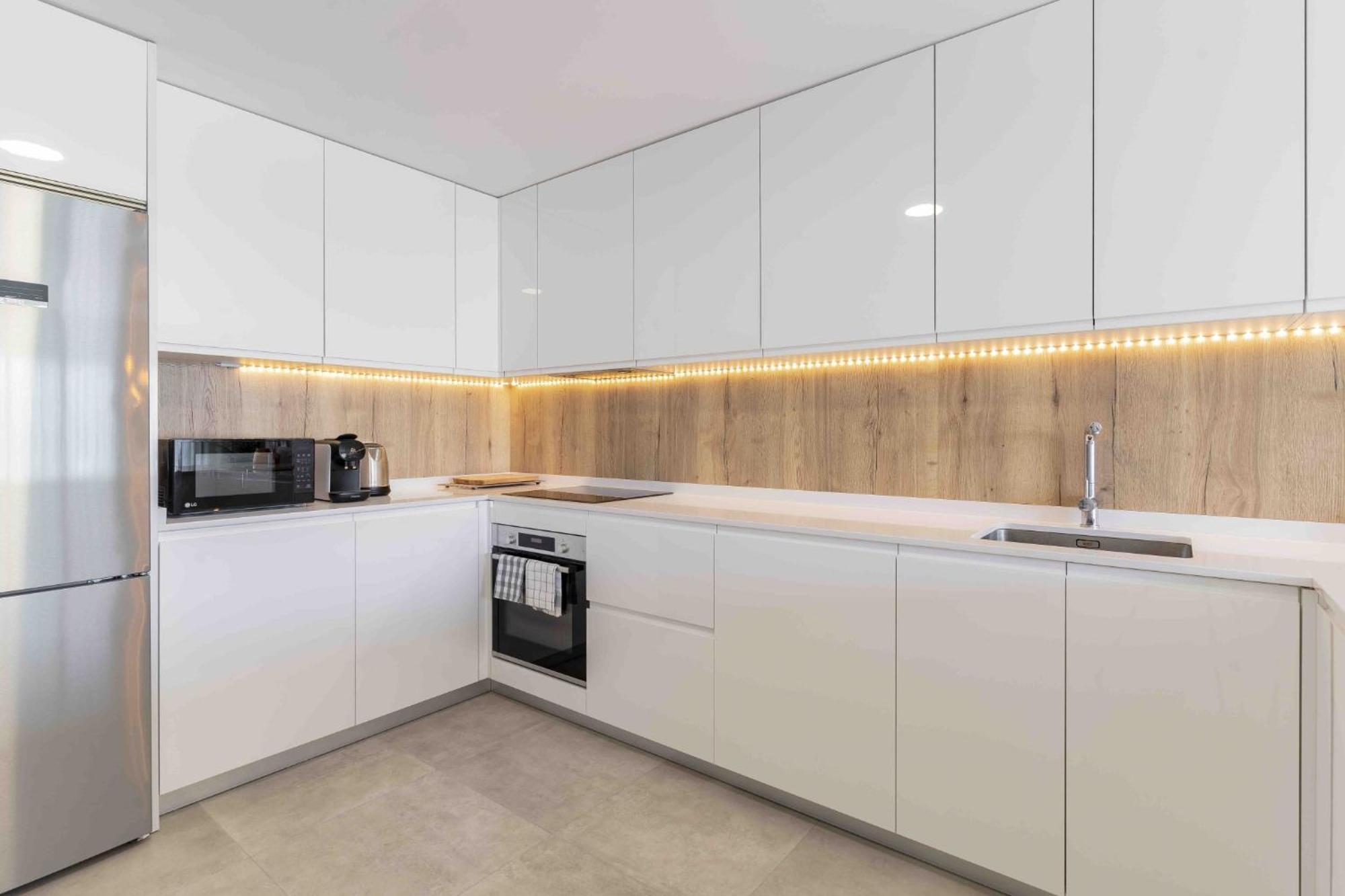 Apartment Charming 3 Bedroom In Close To The Sea *